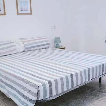 Coqueto Apartamento De 3 Dormitorios Lägenhet *