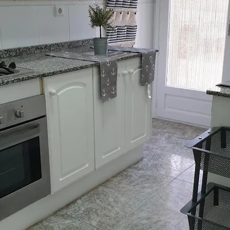 Coqueto Apartamento De 3 Dormitorios Lägenhet